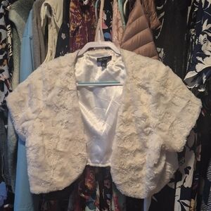 INC International Concepts Cream Faux Fur Women's Poncho